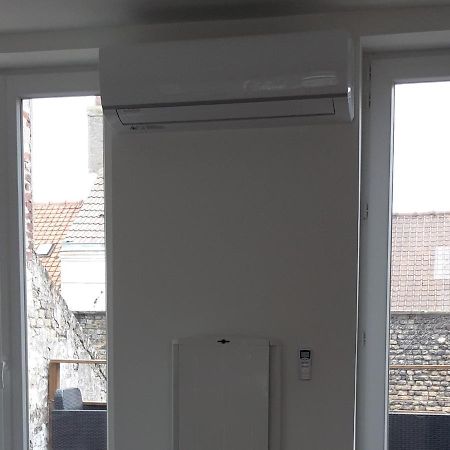 Le Petit Chez Soi Apartman Calais Kültér fotó