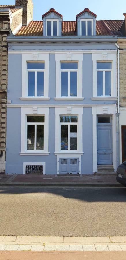 Le Petit Chez Soi Apartman Calais Kültér fotó